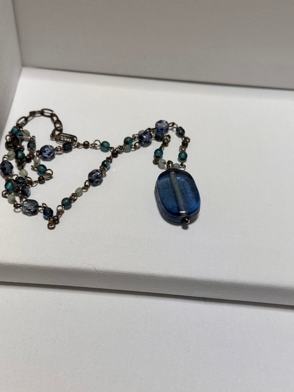 JNY Vintage Blue Glass Bead Pendant Necklace