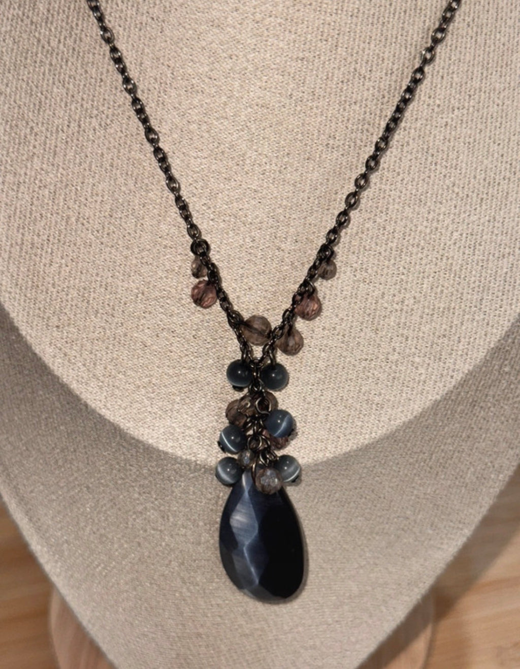 Vintage Iridescent Lariat Necklace