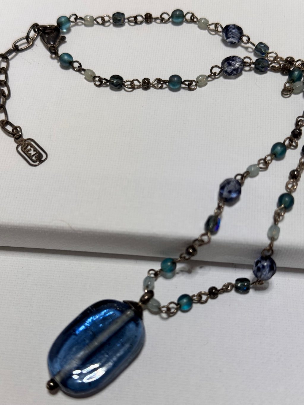 JNY Vintage Blue Glass Bead Pendant Necklace