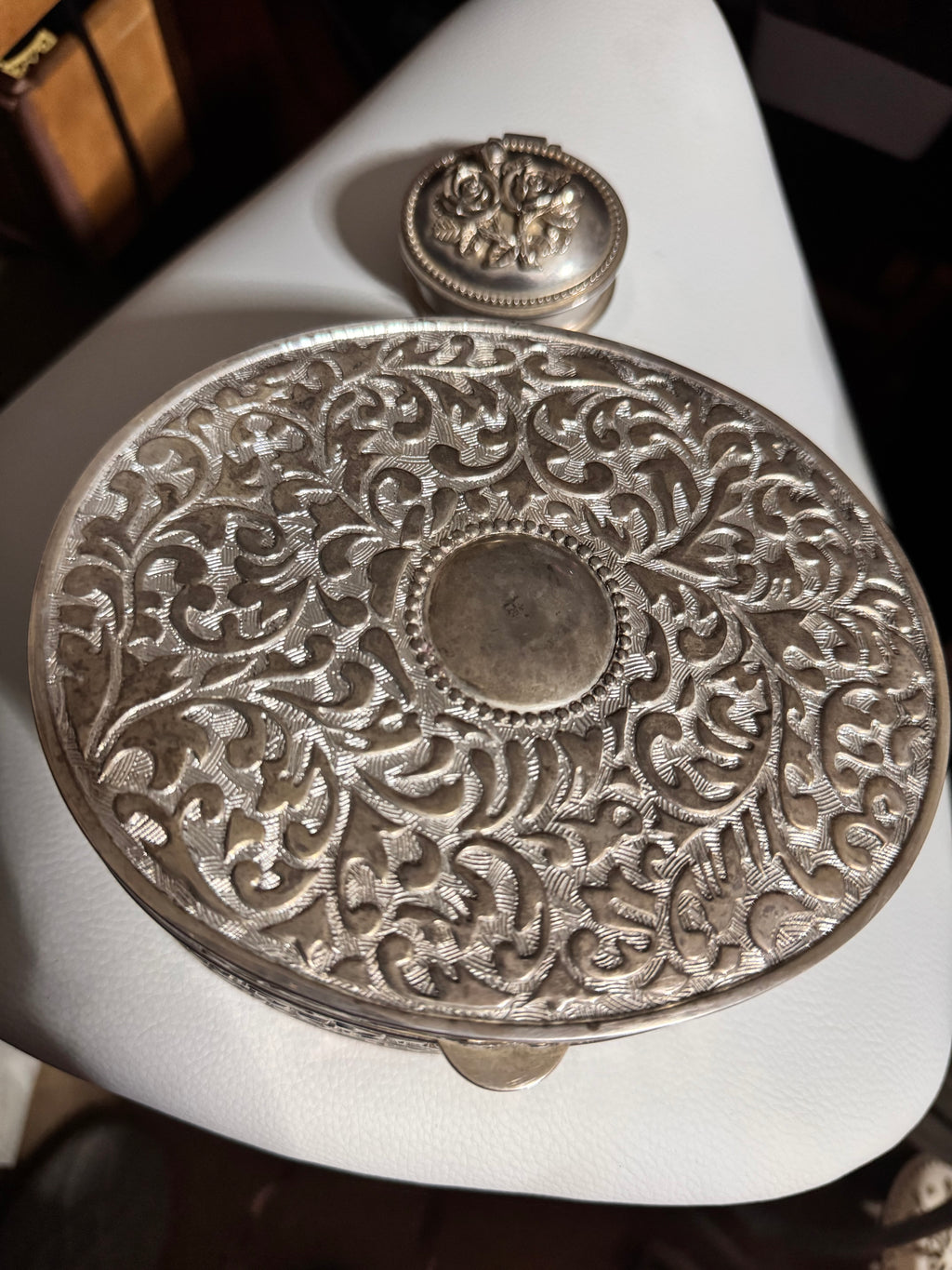 Vintage Jewellery Box /Trinket box in Silver plate