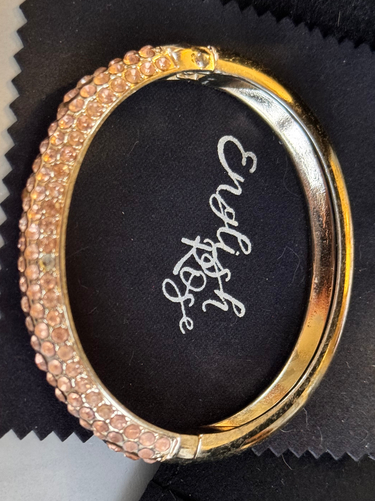 Vintage Oval Rhinestone Cuff Bracelet | Gold Tone