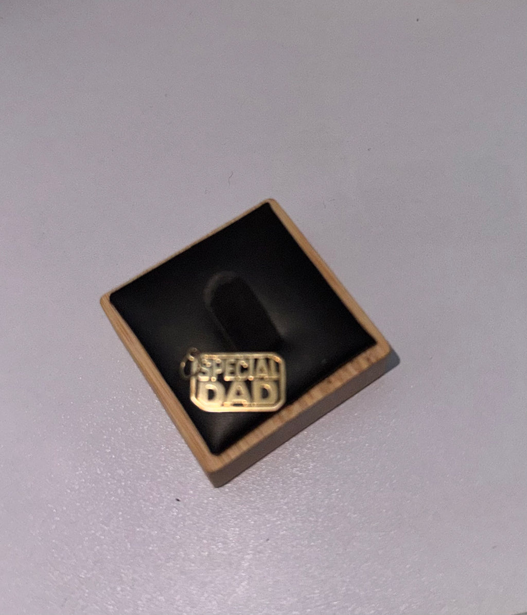 9ct Gold Pendant Special Dad Hallmarked