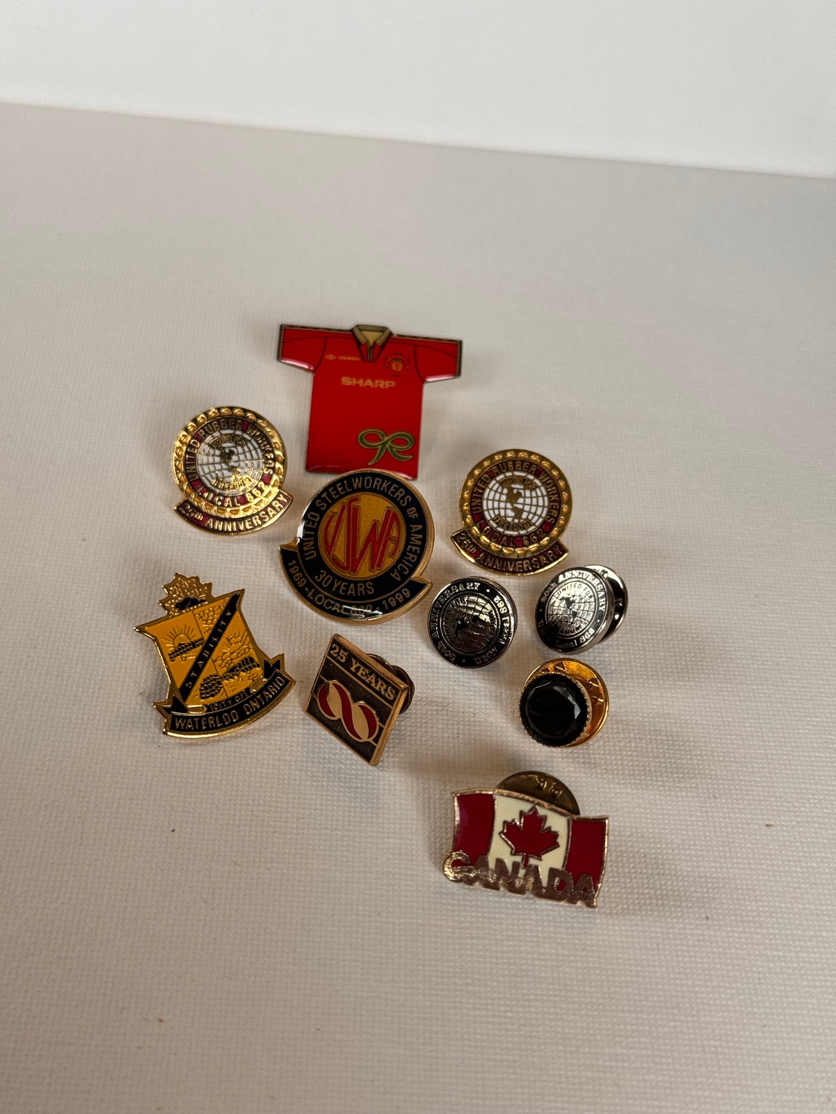 American & Canadian Collectors’ Badges – Lot of 10