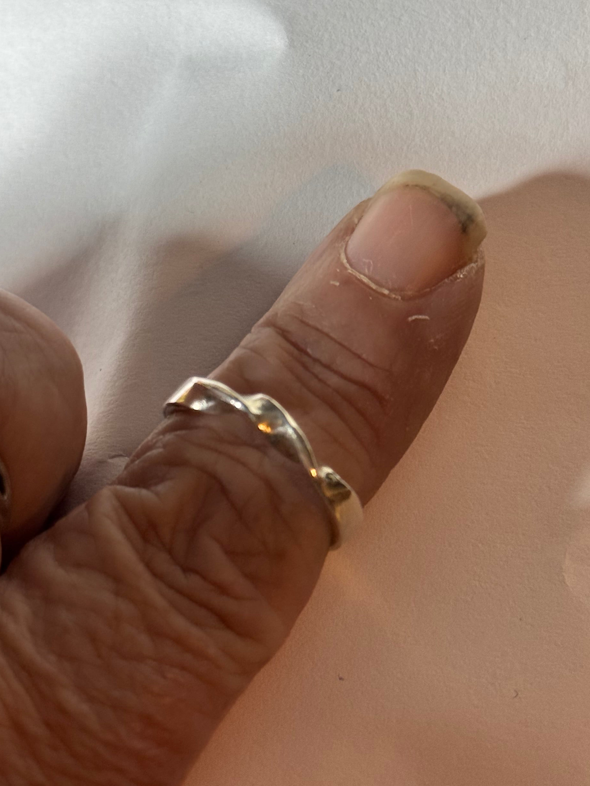 Hallmarked Sterling Silver Twisted Band Ring – Size M½