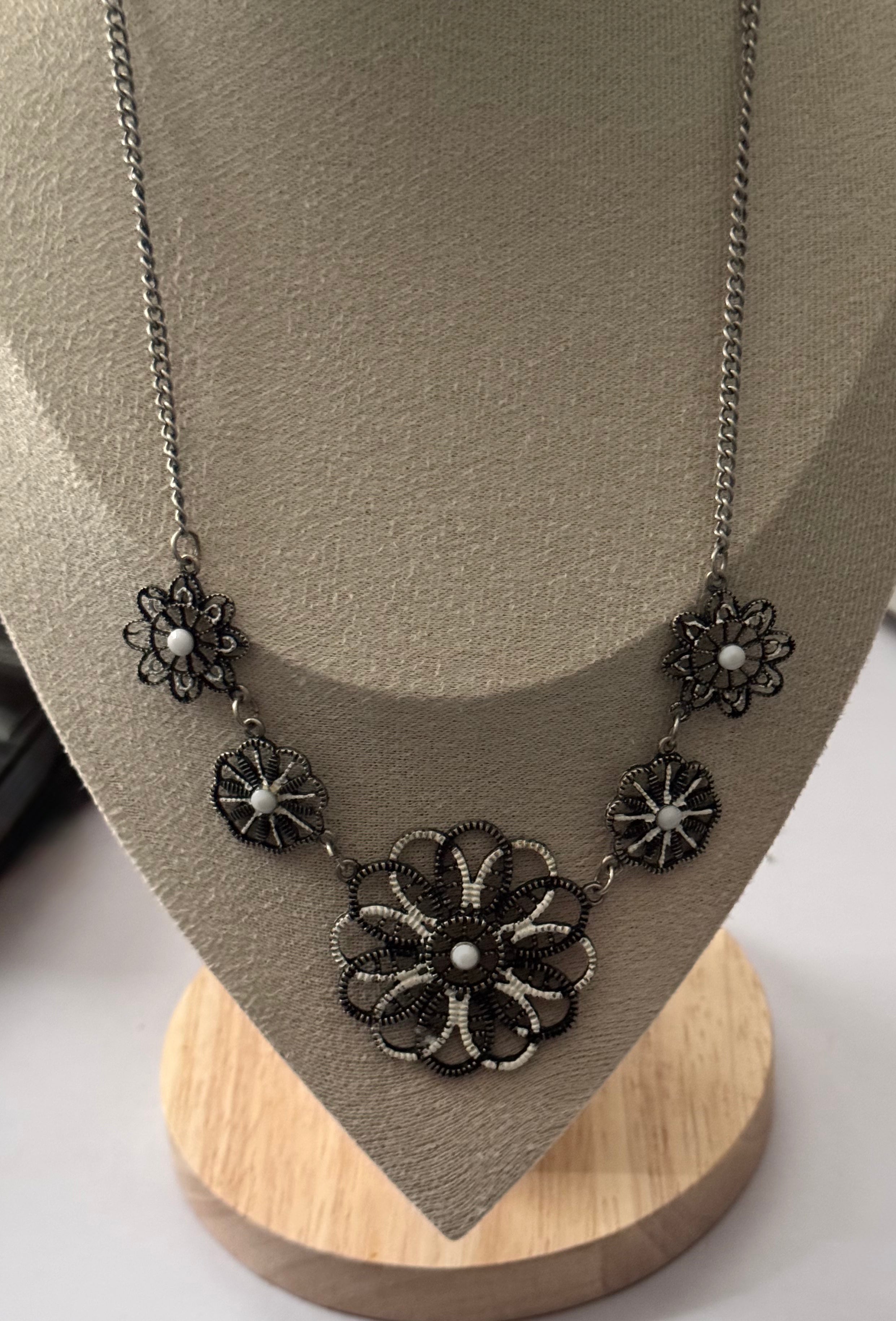 Vintage Black and White Floral Necklace