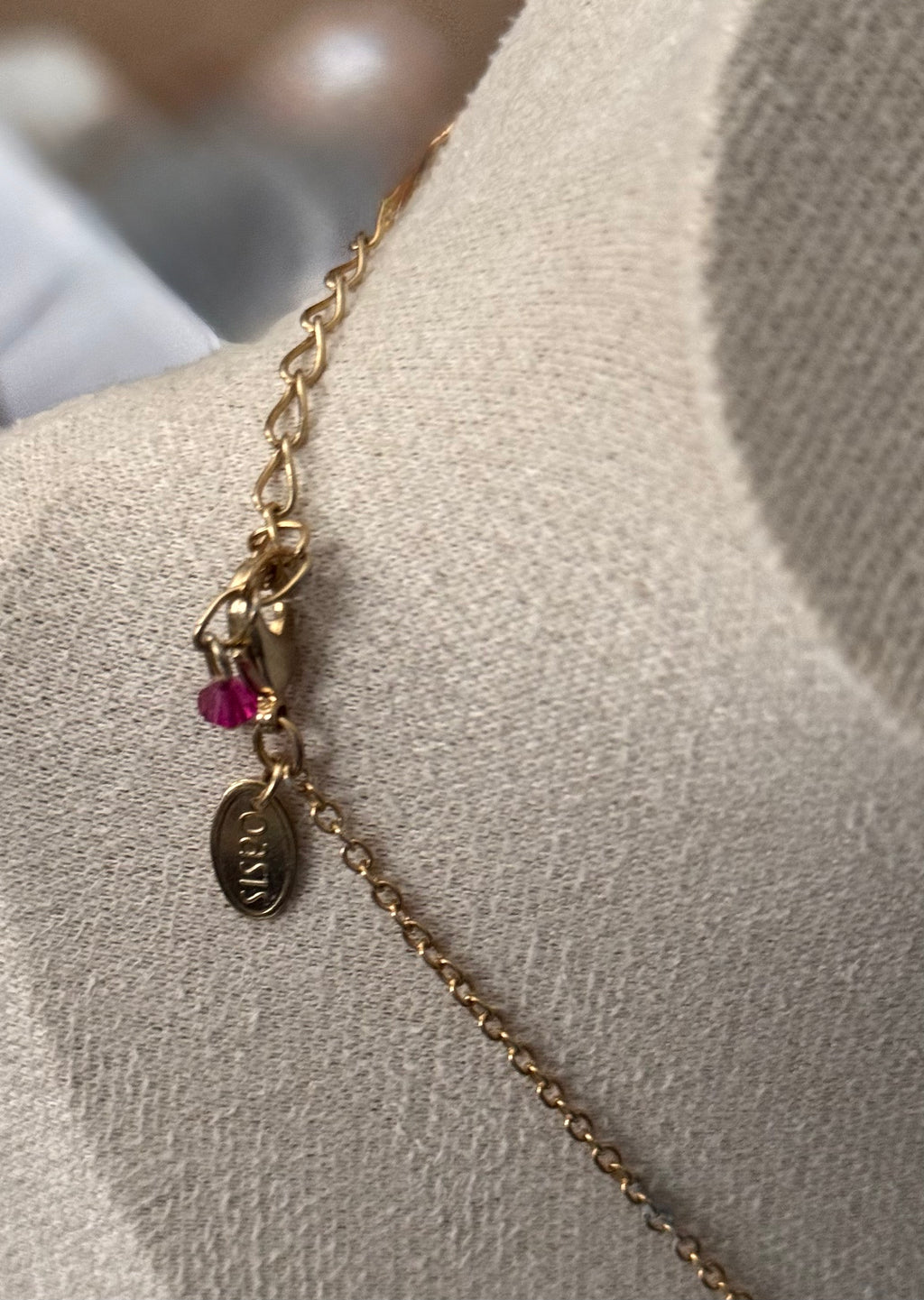 Vintage filigree necklace made by Oasis